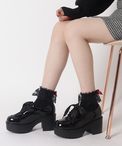 cs T&P(シーエスティーアンドピー)の「厚底サテンリボンレースアップシューズ(パンプス・レディース・ブラック/ブラック系1・S/L/LL/M)」の16枚目の写真