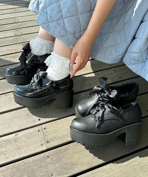 cs T&P(シーエスティーアンドピー)の「厚底サテンリボンレースアップシューズ(パンプス・レディース・ブラック/ブラック系1・S/L/LL/M)」の18枚目の写真