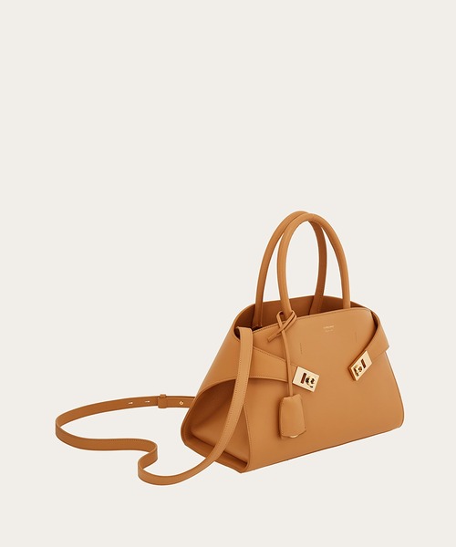 FERRAGAMO(フェラガモ)の「Hug ハンドバッグ(スモール)(ハンドバッグ・レディース・キャメル・ONE SIZE)」の3枚目の写真