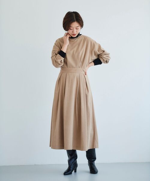 le.coeur blanc（ルクールブラン）の「コーデュロイタックワンピース（ワンピース・レディース・ベージュ/ブラウン・38）」の18枚目の写真