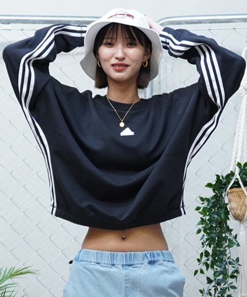 adidas(アディダス)の「adidas/アディダス スウェット クルーネック ワンポイント KNR46(スウェット・レディース・ブラック・M/L)」の3枚目の写真
