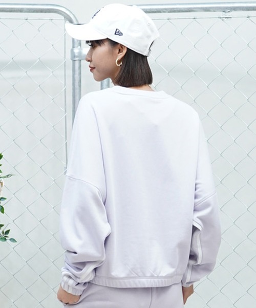 adidas(アディダス)の「adidas/アディダス スウェット クルーネック ワンポイント KNR46(スウェット・レディース・ブラック・M/L)」の11枚目の写真