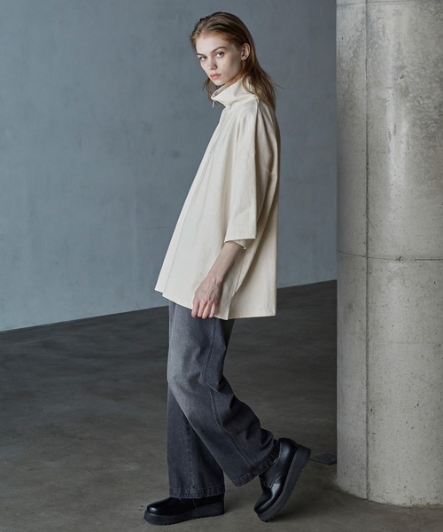 SERACE(セラス)の「【SERACE】Oversize short sleeve half zip T-Shirt / オーバーサイズ半袖ハーフジップTシャツ(Tシャツ/カットソー・メンズ・アイボリー/ブラック/グレイッシュブルー・L/M)」の15枚目の写真
