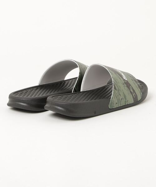 Back Channel（バックチャンネル）の「GHOSTLION CAMO SHOWER SANDALS