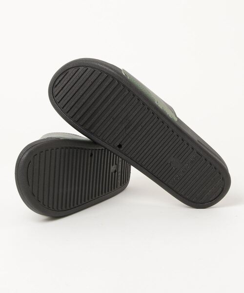 Back Channel（バックチャンネル）の「GHOSTLION CAMO SHOWER SANDALS