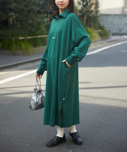 CONVERSE(コンバース)の「【CONVERSE】天竺ハーフZIPワンピース 3187-6806(ワンピース・レディース・グレー/ホワイト/グリーン・M)」の3枚目の写真