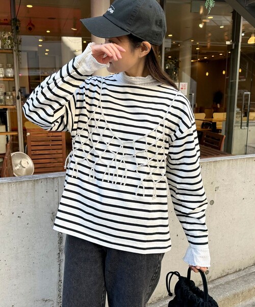 fredy emue（フレディエミュ）の「袖ドット釦ボーダープルオーバー（Tシャツ/カットソー・レディース・ホワイト系その他/レッド系その他/ブルー系その他・38）」の2枚目の写真