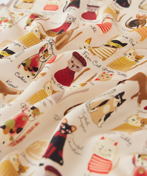 KATHARINE ROSS(キャサリンロス)の「【KATHARINE ROSS】シルクスカーフ ネコ WEB限定(バンダナ/スカーフ・レディース・ブラック/ベージュ/グリーン・MEDIUM)」の13枚目の写真