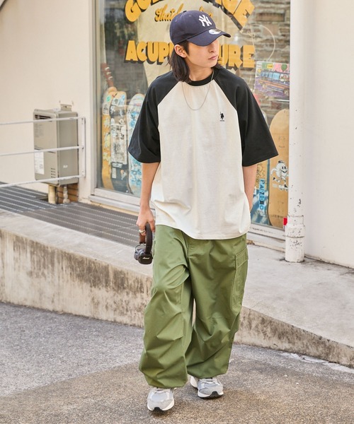 U.S. POLO ASSN.（ユーエスポロアッスン）の「U.S. POLO ASSN. /ユーエスポロアッスン 別注 ワンポイント刺繍 ラグラン配色オーバーサイズ半袖Tシャツ（Tシャツ/カットソー・レディース・チャコールグレー/ブラック系2/ブラック/カーキ/ボルドー/ブラウン/ブラック系1/ネイビー/ワインレッド/ブラウン系/ダークグリーン・S/M/L/XL）」の18枚目の写真