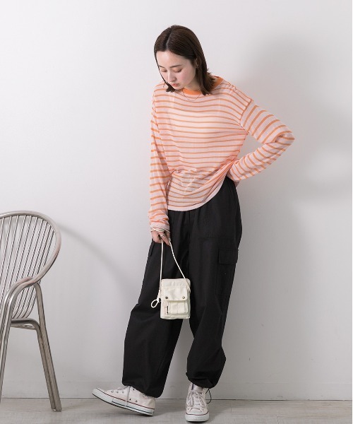 ad thie(アドティエ)の「カラーボーダー シアープルオーバー(Tシャツ/カットソー・レディース・ブラック/ブルー/オレンジ/ピンク/グリーン・FREE)」の22枚目の写真
