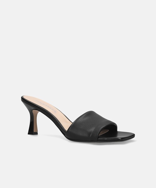 MAMIAN（マミアン）の「ワイドスクエアトゥ パデット ミュールサンダル (7.0cmヒール)（サンダル・レディース・ブラック系その他/ホワイト系その他/ブラック/シルバー・M/L/S）」の15枚目の写真