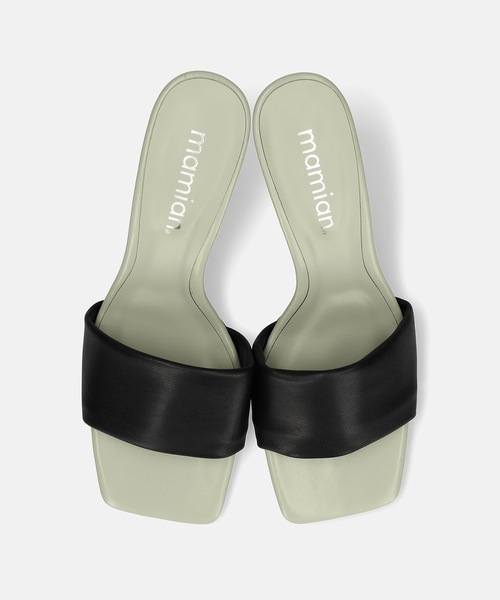 MAMIAN（マミアン）の「ワイドスクエアトゥ パデット ミュールサンダル (7.0cmヒール)（サンダル・レディース・ブラック系その他/ホワイト系その他/ブラック/シルバー・M/L/S）」の18枚目の写真