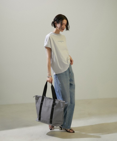 KiU（キウ）の「【KiU for SALON（キウ）】[撥水加工]別注トートバッグ（トートバッグ・レディース・グレー・FREE）」の19枚目の写真