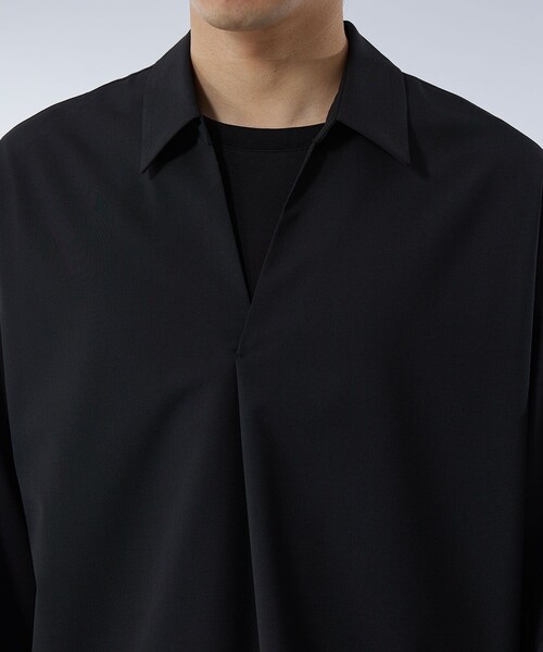 UNITED TOKYO（ユナイテッドトウキョウ）の「DRY WOOL スキッパーポロ｜セットアップ着用可能（シャツ/ブラウス・メンズ・ブラック/グレー・1/2）」の17枚目の写真