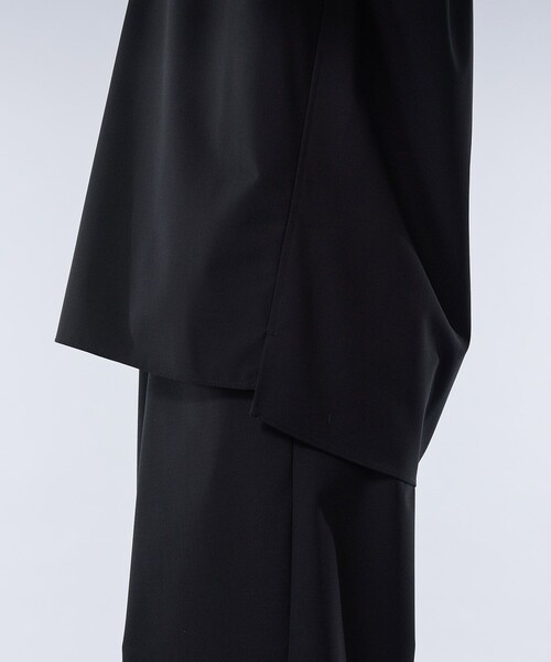 UNITED TOKYO（ユナイテッドトウキョウ）の「DRY WOOL スキッパーポロ｜セットアップ着用可能（シャツ/ブラウス・メンズ・ブラック/グレー・1/2）」の13枚目の写真