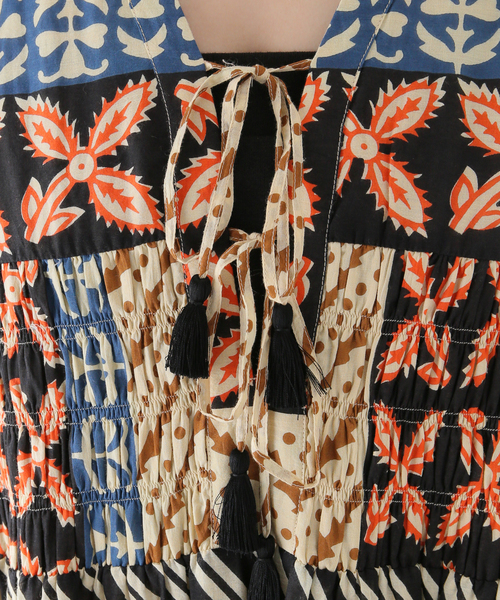 ワンピース MURAL PRINT SHIRRING DRESS sara mallika（サラ マリカ）の「【SARA MALLIKA】MURAL PRINT