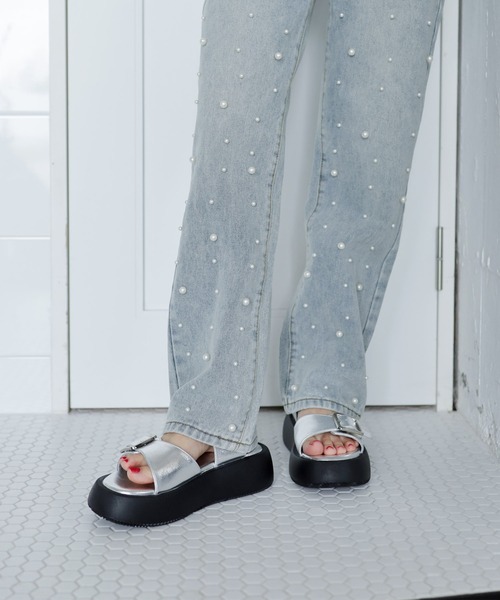 SESTO（セスト）の「ダブルベルト厚底サンダル（サンダル・レディース・ブラック/アイボリー/シルバー・S/M/L/LL/3L）」の8枚目の写真