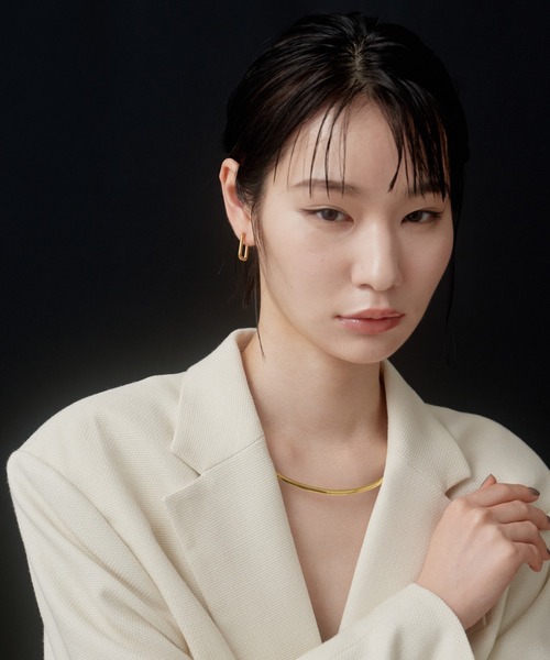 novice（ノーヴィス）の「【novice】Hinged Rectangle Hoop Pierce［Stainless］（ピアス（両耳用）・レディース・ゴールド/シルバー・FREE）」の7枚目の写真