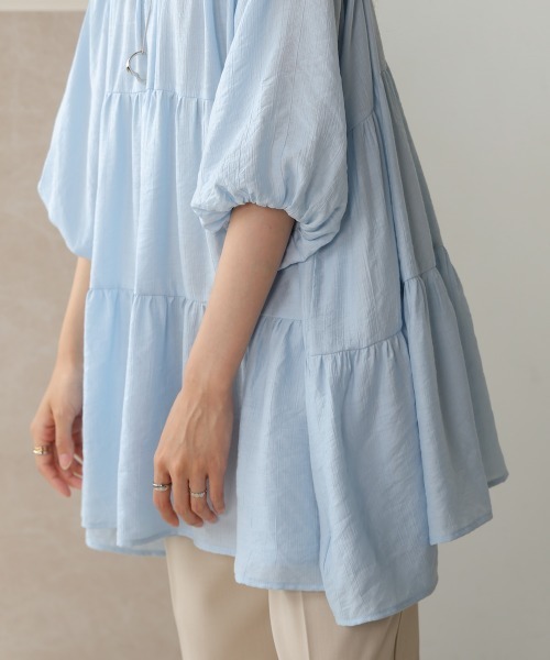 Bab（バブ）の「前後2WAYティアードトップス（シャツ/ブラウス・レディース・アイボリー/ベージュ/ブルー・M）」の18枚目の写真