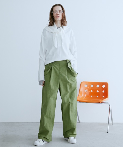 Auntie Rosa Holiday（アンティローザホリデー）の「ナイロンサイドシャーリングサロペット（サロペット/オーバーオール・レディース・カーキ/ブラック・FREE）」の9枚目の写真