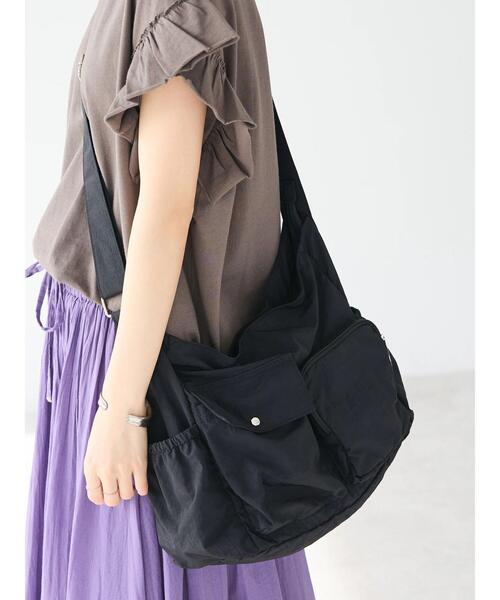 CRAFT STANDARD BOUTIQUE（クラフトスタンダードブティック）の「ミリタリーマルチポケットショルダー（ショルダーバッグ・レディース・ブラック/オリーブ・FREE）」の3枚目の写真