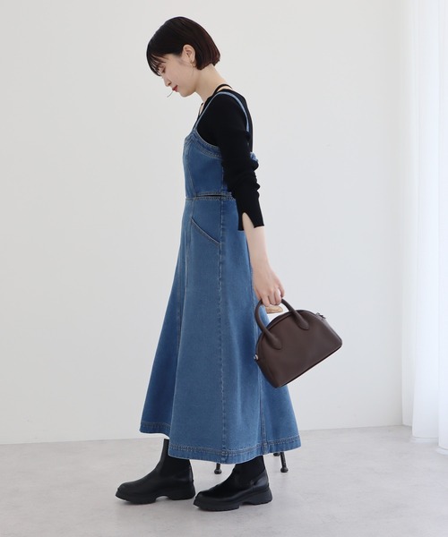 earth music&ecology（アースミュージックアンドエコロジー）の「サイドカットデニムキャミワンピース（ワンピース・レディース・ブラック/インディゴブルー・FREE）」の5枚目の写真