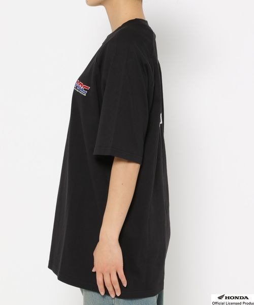 LOWRYS FARM（ローリーズファーム）の「ＨＯＮＤＡＢＩＧＴＳＳ　136039（Tシャツ/カットソー・レディース・ブラック/オフホワイト/レッド・FREE）」の4枚目の写真