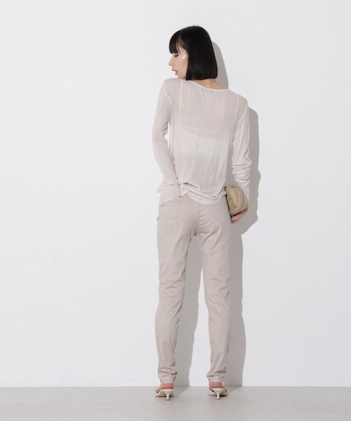 Apo(s)ture(アポスチャー)の「NANCY-003/チノストレッチローライズスキニーパンツ(チノパンツ・レディース・ベージュ/モカ/ホワイト/ブラック・XS/S/M/L/XL)」の20枚目の写真