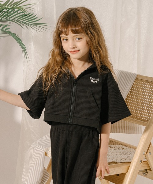 URBAN CHERRY（アーバンチェリー）の「【さらっと触感】ワッフルクロップドフードパーカー（パーカー・キッズ・ブルー/ブラック/ホワイト・110cm/120cm/130cm/140cm/150cm）」の4枚目の写真