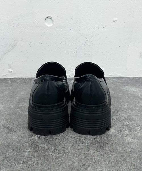 archives（アルシーヴ）の「厚底ローファー（ローファー・レディース・ブラック/チャコールグレー・23.5/24.5）」の7枚目の写真