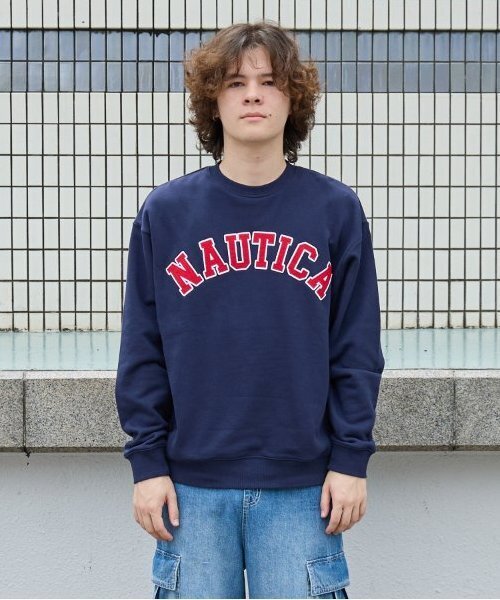 NAUTICA（ノーティカ）の「【大人向けサイズあり】【NAUTICA】フロントロゴアップリケトレーナー（スウェット・キッズ・グレー/ブラック/エメラルド/ネイビー・M/XL/L）」の4枚目の写真