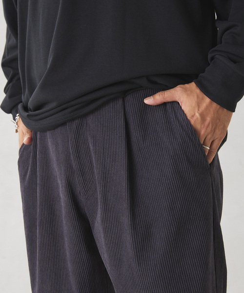 JOURNAL STANDARD relume(ジャーナルスタンダード レリューム)の「TECH SOLOTEX コーデュロイウォッシャブル イージースラックス(スラックス・メンズ・チョコ/ブラック/チャコールグレー/ベージュ系その他・LARGE/X-LARGE/MEDIUM/SMALL)」の20枚目の写真