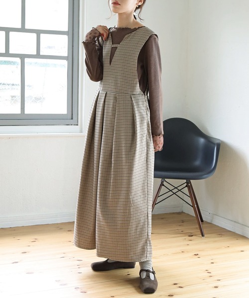 Crisp（クリスプ）の「キーネックタックジャンパースカート（ジャンパースカート・レディース・ブルー/ブラック/ベージュ・FREE）」の17枚目の写真