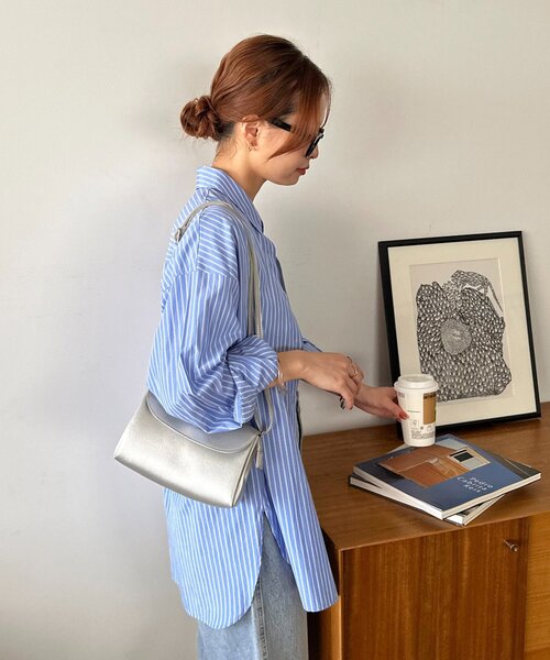 DISCOAT（ディスコート）の「ミニフラップショルダーバッグ（ショルダーバッグ・レディース・ブラック/シルバー/ベージュ・FREE）」の4枚目の写真