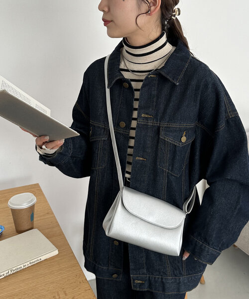 DISCOAT（ディスコート）の「ミニフラップショルダーバッグ（ショルダーバッグ・レディース・ブラック/シルバー/ベージュ・FREE）」の9枚目の写真