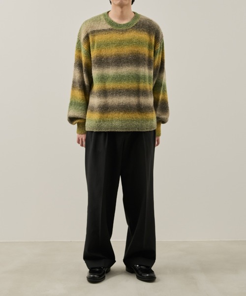 Auntie Rosa(アンティローザ)の「【karin】グラデーションオーバールーズニット(ニット/セーター・レディース・オレンジ/イエロー・FREE)」の3枚目の写真