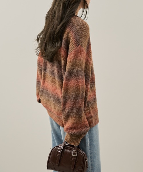 Auntie Rosa(アンティローザ)の「【karin】グラデーションオーバールーズニット(ニット/セーター・レディース・オレンジ/イエロー・FREE)」の6枚目の写真