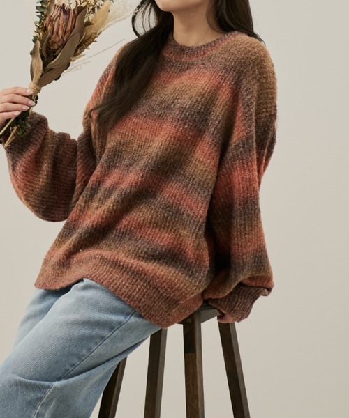 Auntie Rosa(アンティローザ)の「【karin】グラデーションオーバールーズニット(ニット/セーター・レディース・オレンジ/イエロー・FREE)」の4枚目の写真