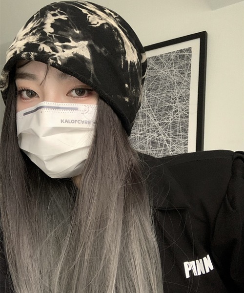 DEVICE（デバイス）の「Y2K 韓国風 ストリート スタイル タイダイ ビーニー キャップ（ニットキャップ/ビーニー・レディース・ブラック×グレー・FREE）」の8枚目の写真