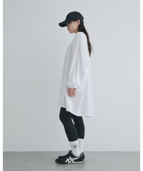 kiehtova（キエトヴァ）の「【kiehtova】BIG LONG TEE/ビッグ ロング ティー（Tシャツ/カットソー・レディース・ブラック/グレー/ホワイト/グリーン・FREE）」の12枚目の写真