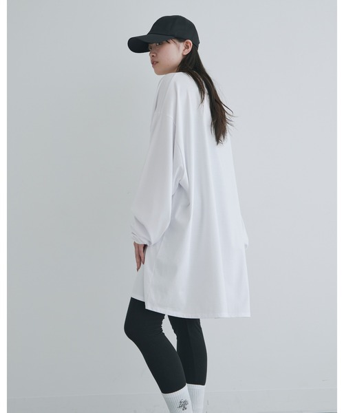 kiehtova（キエトヴァ）の「【kiehtova】BIG LONG TEE/ビッグ ロング ティー（Tシャツ/カットソー・レディース・ブラック/グレー/ホワイト/グリーン・FREE）」の14枚目の写真
