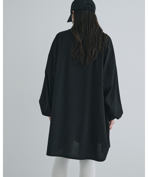 kiehtova（キエトヴァ）の「【kiehtova】BIG LONG TEE/ビッグ ロング ティー（Tシャツ/カットソー・レディース・ブラック/グレー/ホワイト/グリーン・FREE）」の20枚目の写真