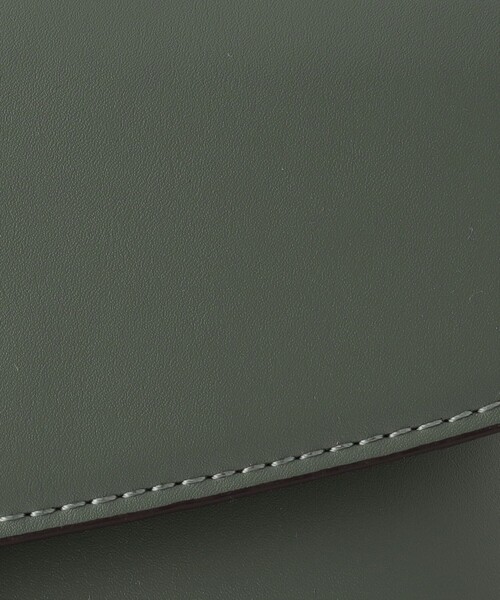 green label relaxing(グリーンレーベルリラクシング)の「ワンハンドル フラップ ミニバッグ(ショルダーバッグ・レディース・ブラック/ナチュラル/ライム・FREE)」の14枚目の写真