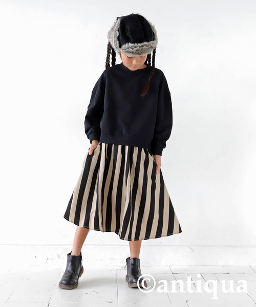 antiqua（アンティカ）の「ショート丈トップス（スウェット・キッズ・ネイビー/チャコールグレー/スミクロ/ブラック/ホワイト/ライトグリーン・130/120）」の14枚目の写真