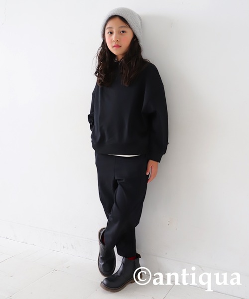 antiqua（アンティカ）の「ショート丈トップス（スウェット・キッズ・ネイビー/チャコールグレー/スミクロ/ブラック/ホワイト/ライトグリーン・130/120）」の12枚目の写真