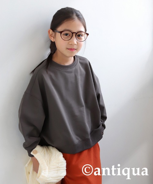 antiqua（アンティカ）の「ショート丈トップス（スウェット・キッズ・ネイビー/チャコールグレー/スミクロ/ブラック/ホワイト/ライトグリーン・130/120）」の22枚目の写真