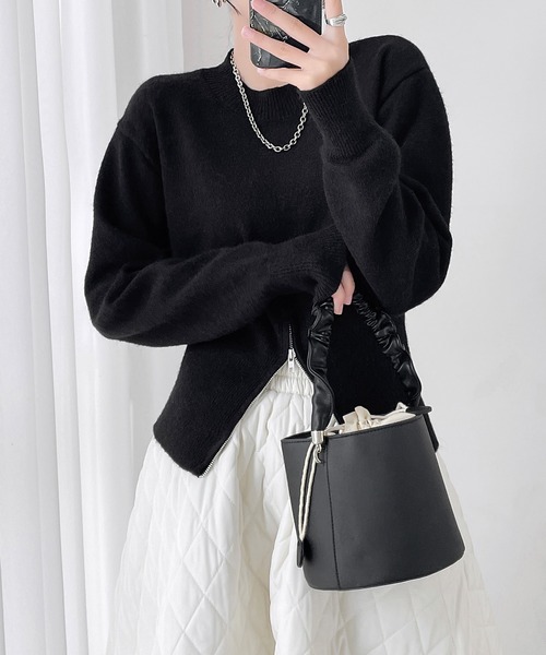 by LEGNA(バイレグナ)の「レディース ハーフジップニット 裾ジップ スリムフィット 長袖トップス(ニット/セーター・レディース・ベージュ/アイボリー/ブラック/グレー・FREE)」の11枚目の写真