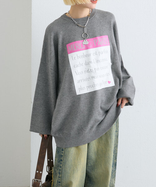 w closet(ダブルクローゼット)の「ロゴプリントニットプルオーバー(ニット/セーター・レディース・パープル/グレー/ブルー・FREE)」の6枚目の写真