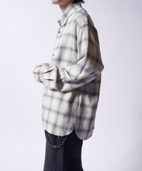 Lui's（ルイス）の「オンブレーダメージチェックシャツ（シャツ/ブラウス・メンズ・サックスブルー/ブラック・FREE）」の12枚目の写真