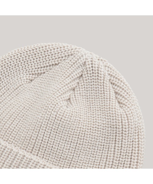 tommy jeans(トミー ジーンズ)の「ヘリテージショートビーニー(ニットキャップ/ビーニー・メンズ・ホワイト/ブラック・FREE)」の4枚目の写真